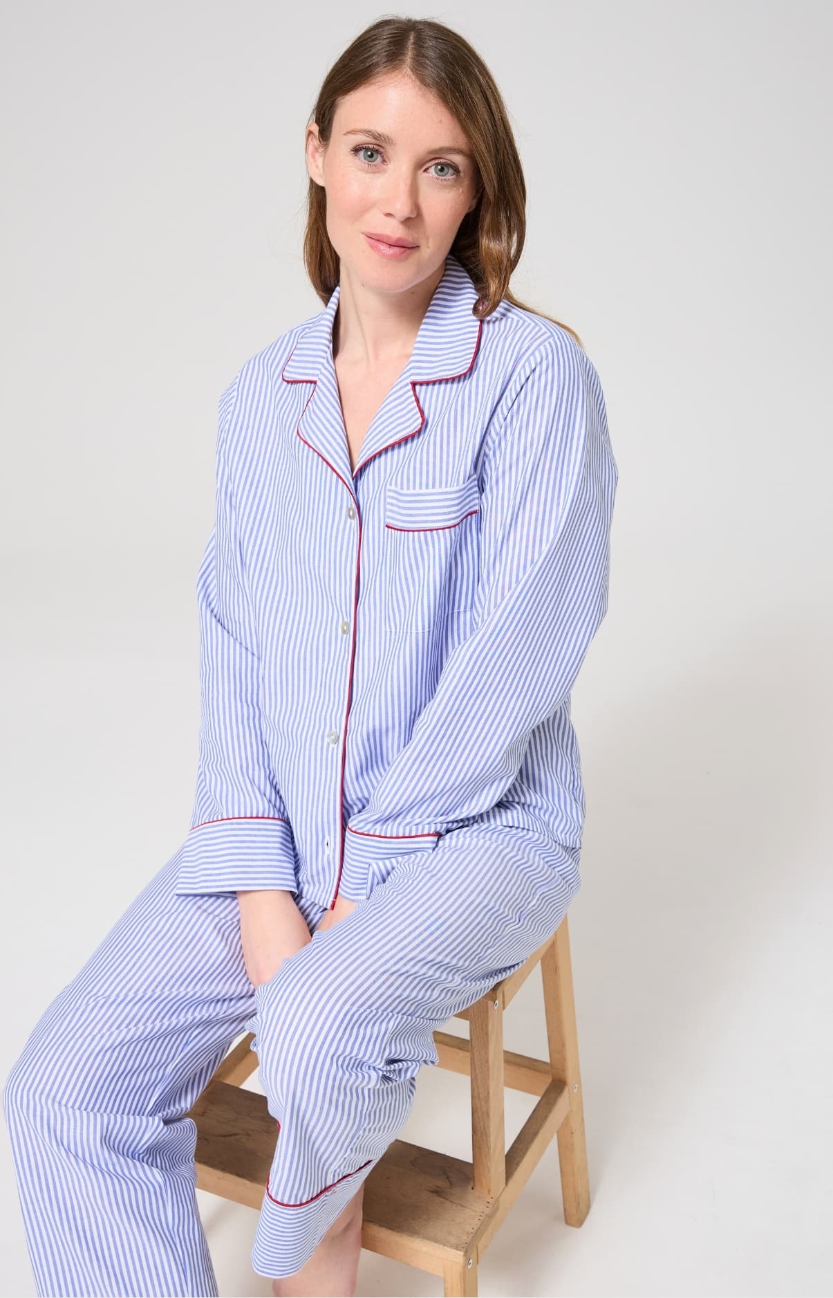 Pyjama boutonné à rayures bleu et blanc femme 1